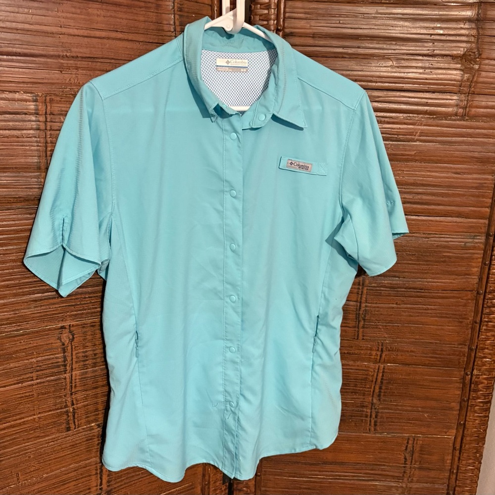 Columbia Unisex Turquoise Shirt